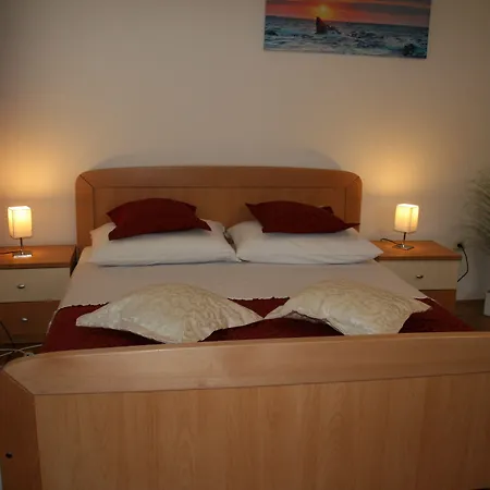 Josipa Appartement *