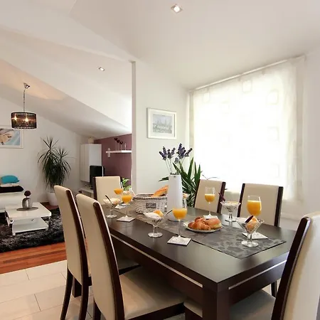 Josipa Apartamento *